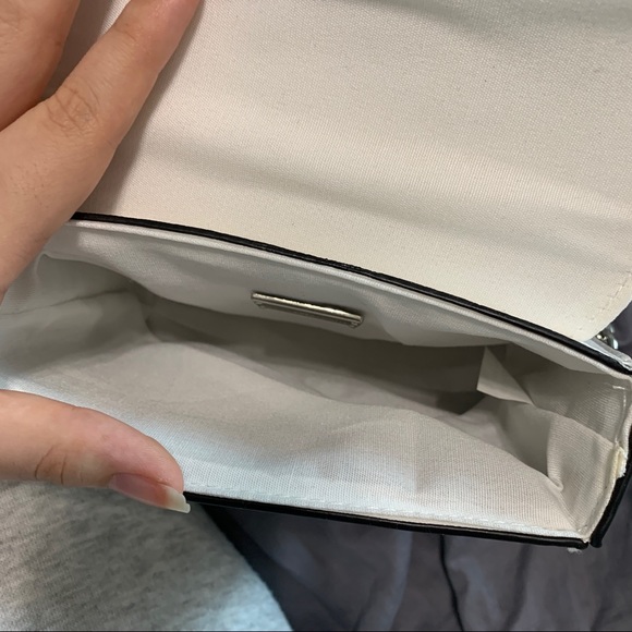 NWOT White and Silver Shoulder Bag - Picture 6 of 6